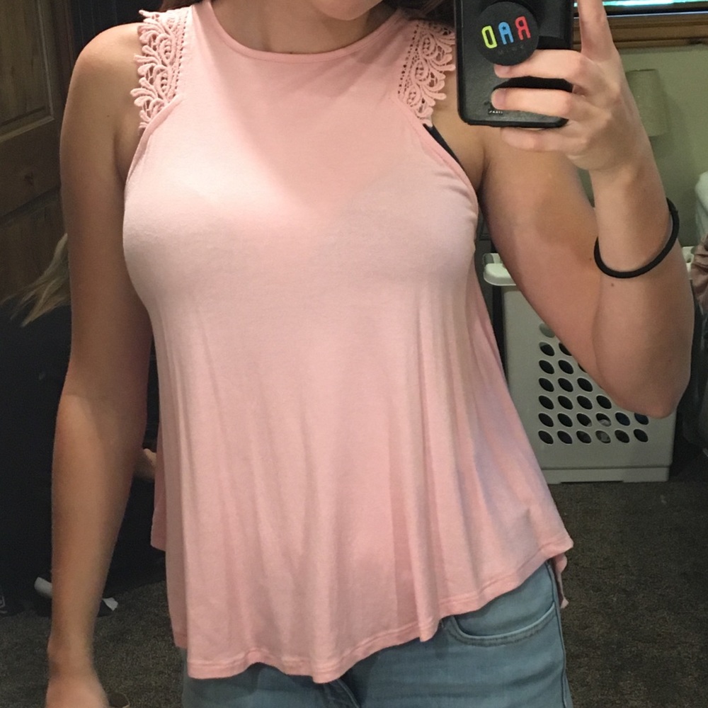 Pink sleeveless tank top